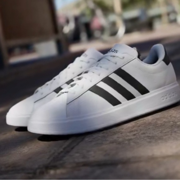 adidas Cream and Black Sneakers - Picture 2 of 11